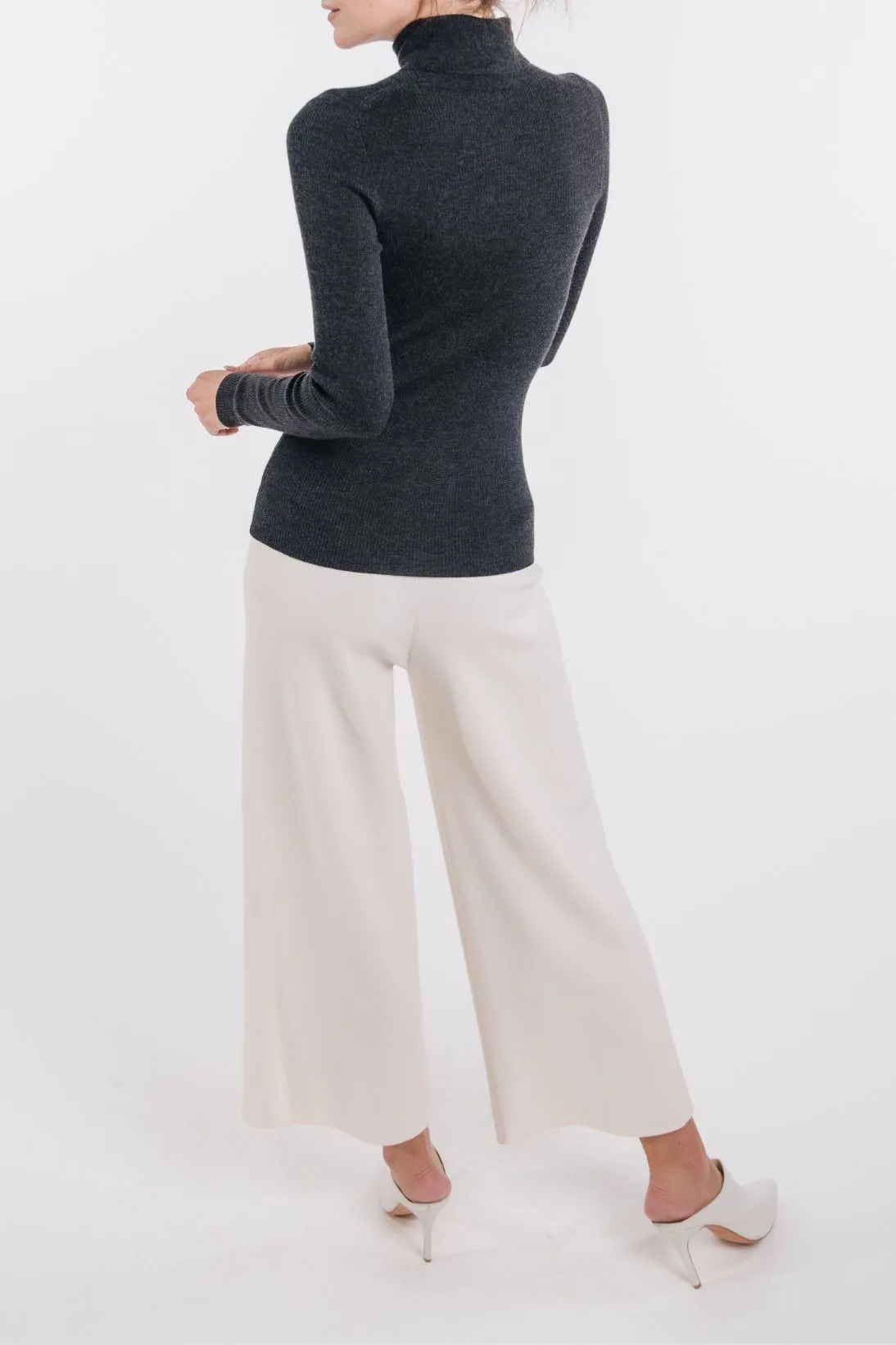 CASHMERE RIBBED TURTLENECK