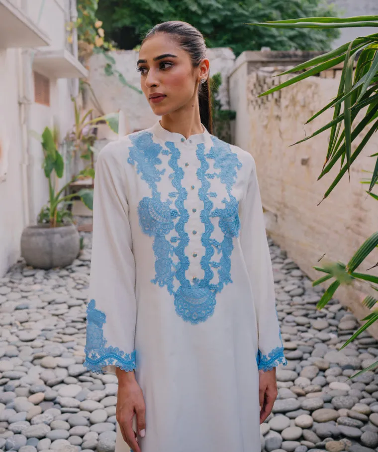 Fall Winter '23 - Pashmina Ivory With Blue Lace