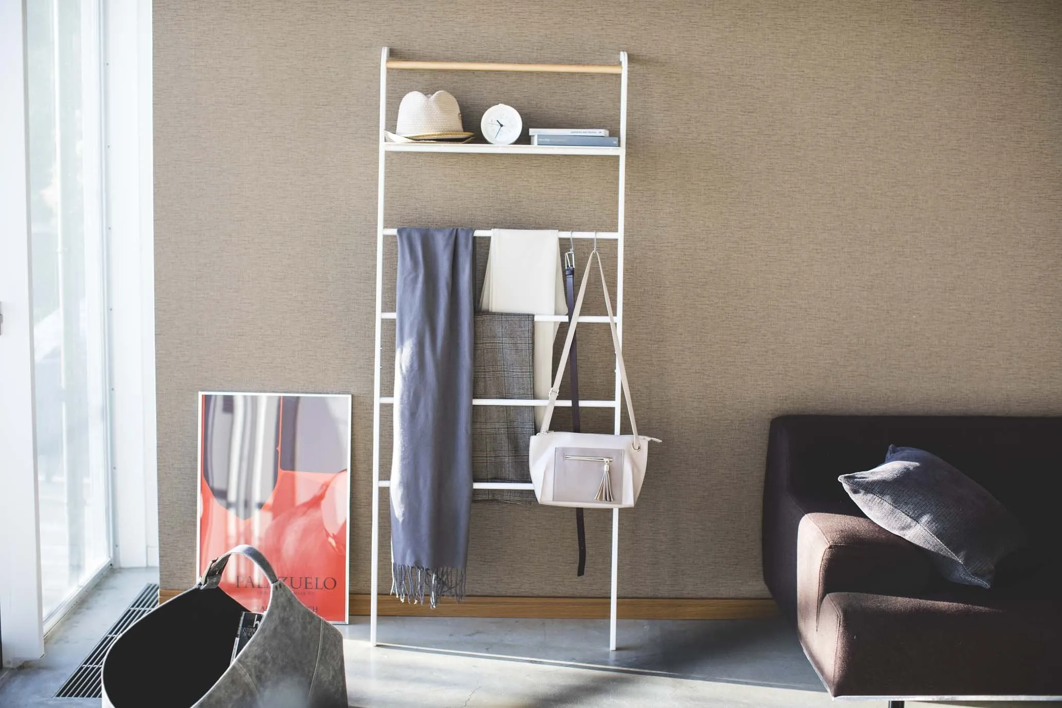 Leaning Ladder with Shelf