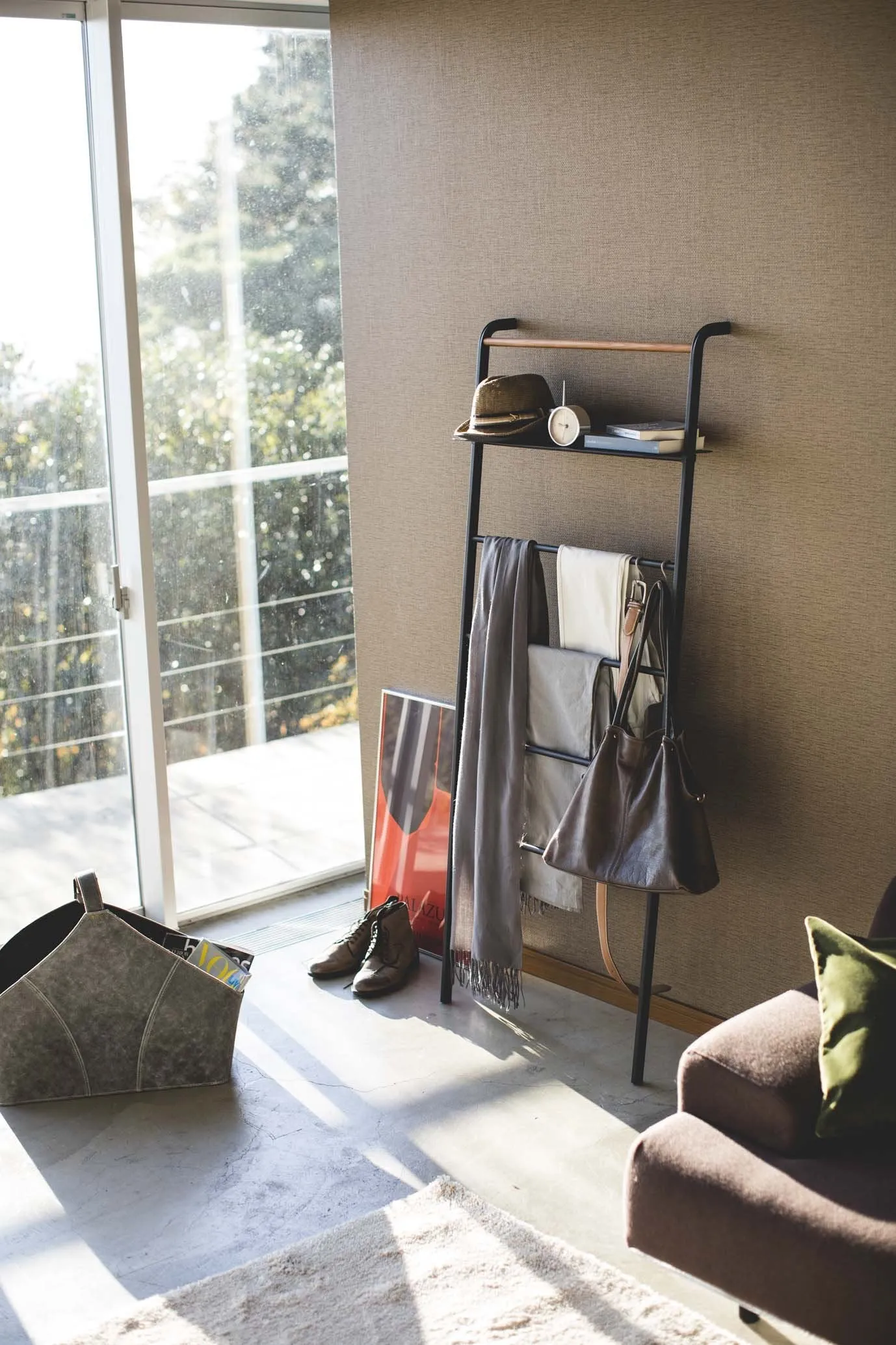 Leaning Ladder with Shelf