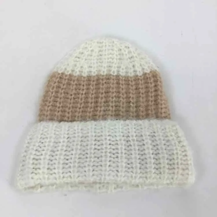 Lili Sidonio Beige NWT Knit Striped Hat