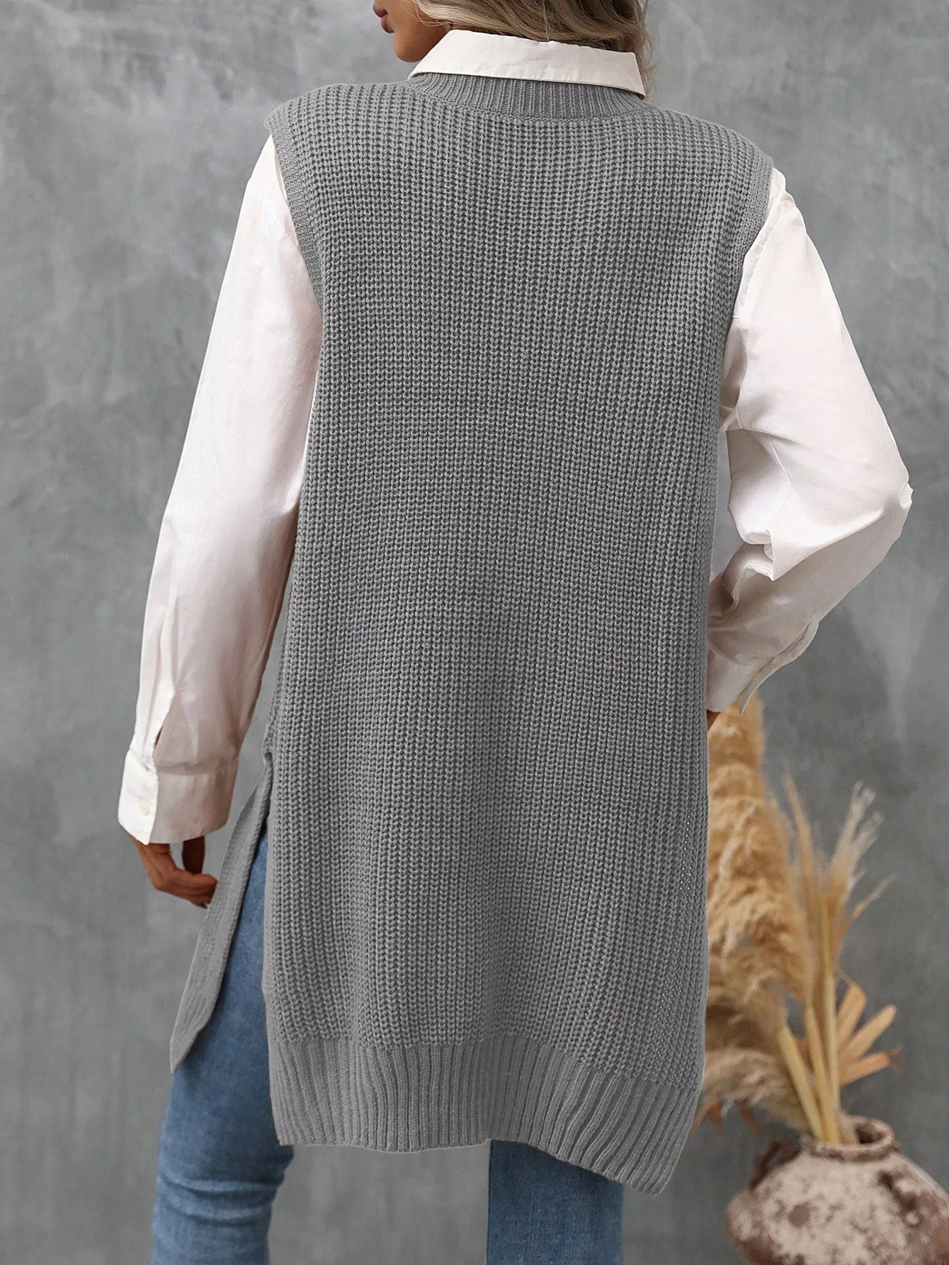 LUNE Women's Side Split Knitted Sweater Vest