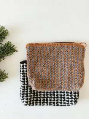 Pepita knitted purse by Önling, knitting pattern