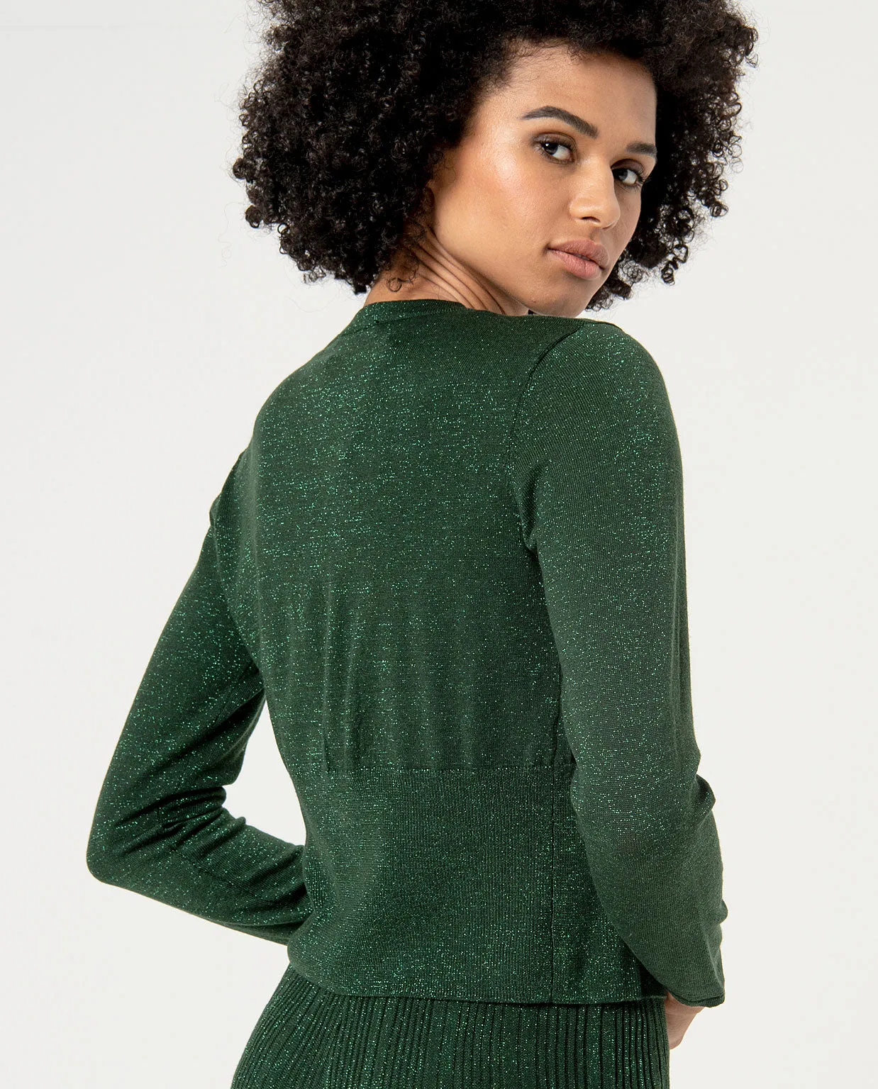 Surkana short fitted cardigan with round neckline green