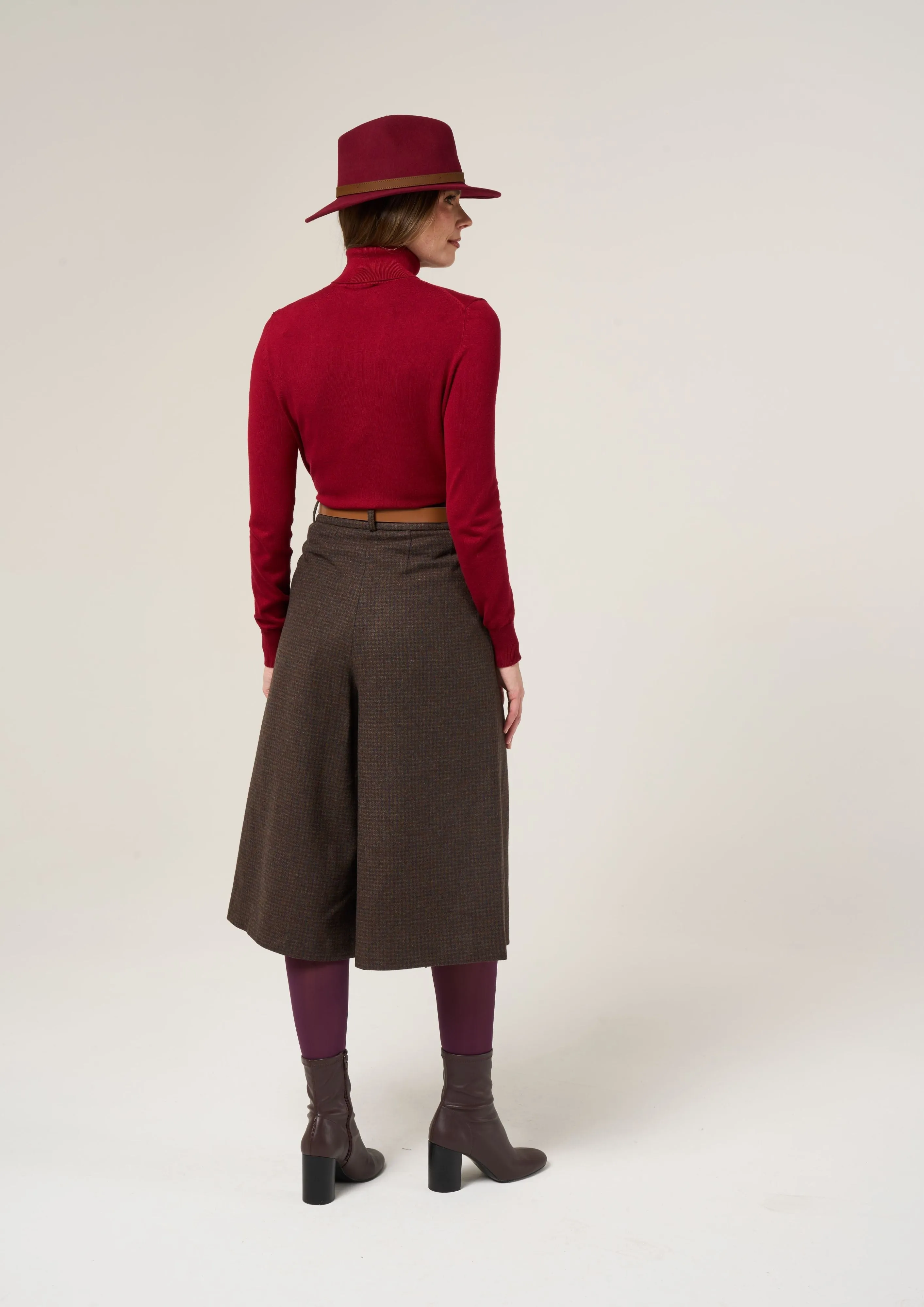 Surrey Ladies Tweed Culottes In Bramble