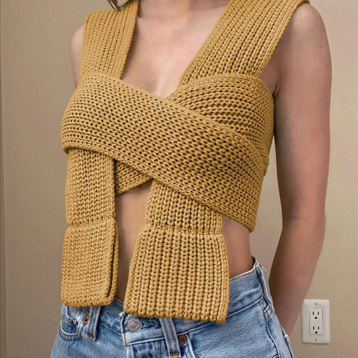 TEEK - Knitted Tie Sweater Vest