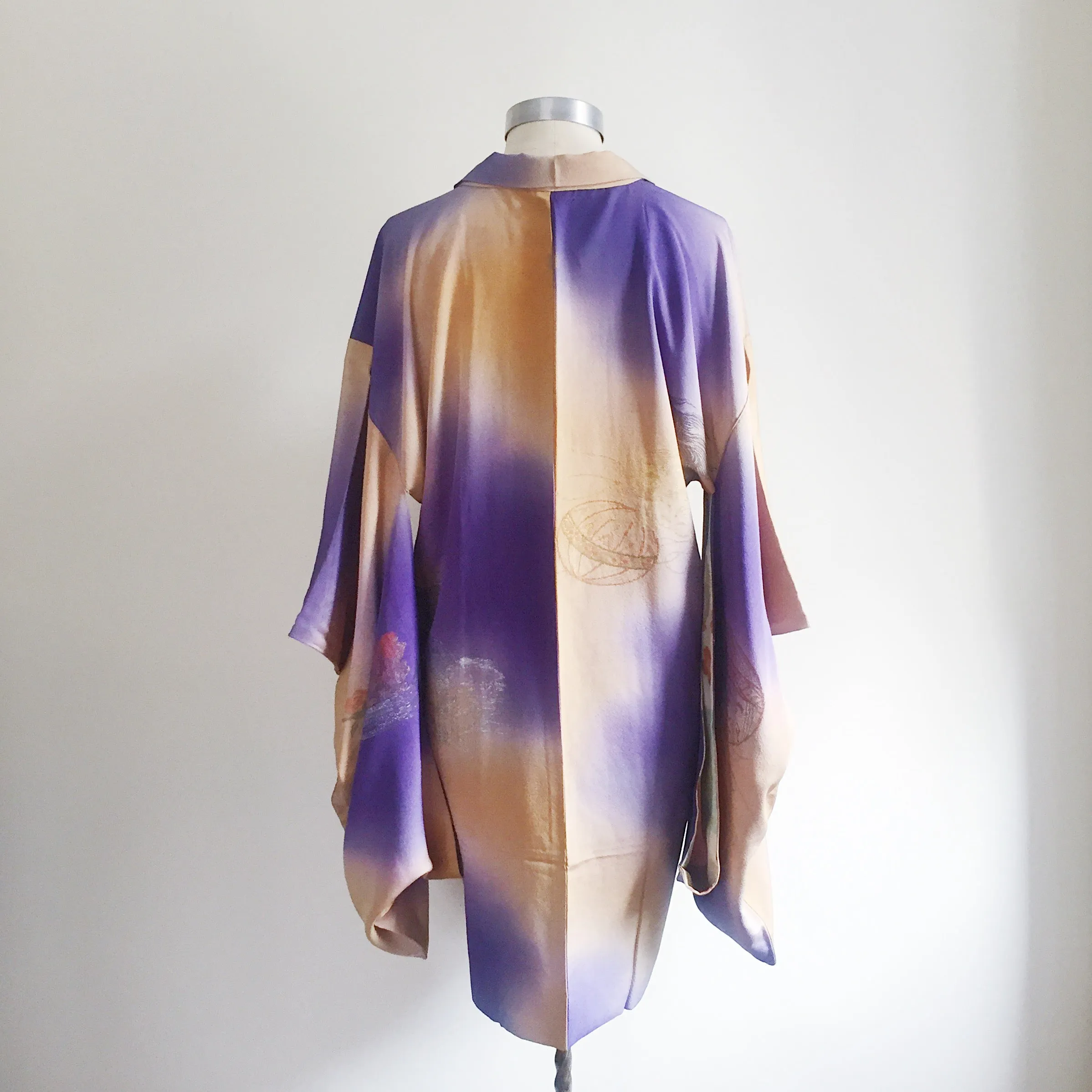 Vintage Kimono Haori Jacket - Shishi & Temari Ball/ Misty Vanilla Purple